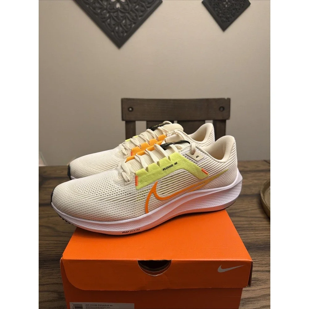 Nike Pegasus 40 'White Coconut Milk Volt' Mens Sz 13